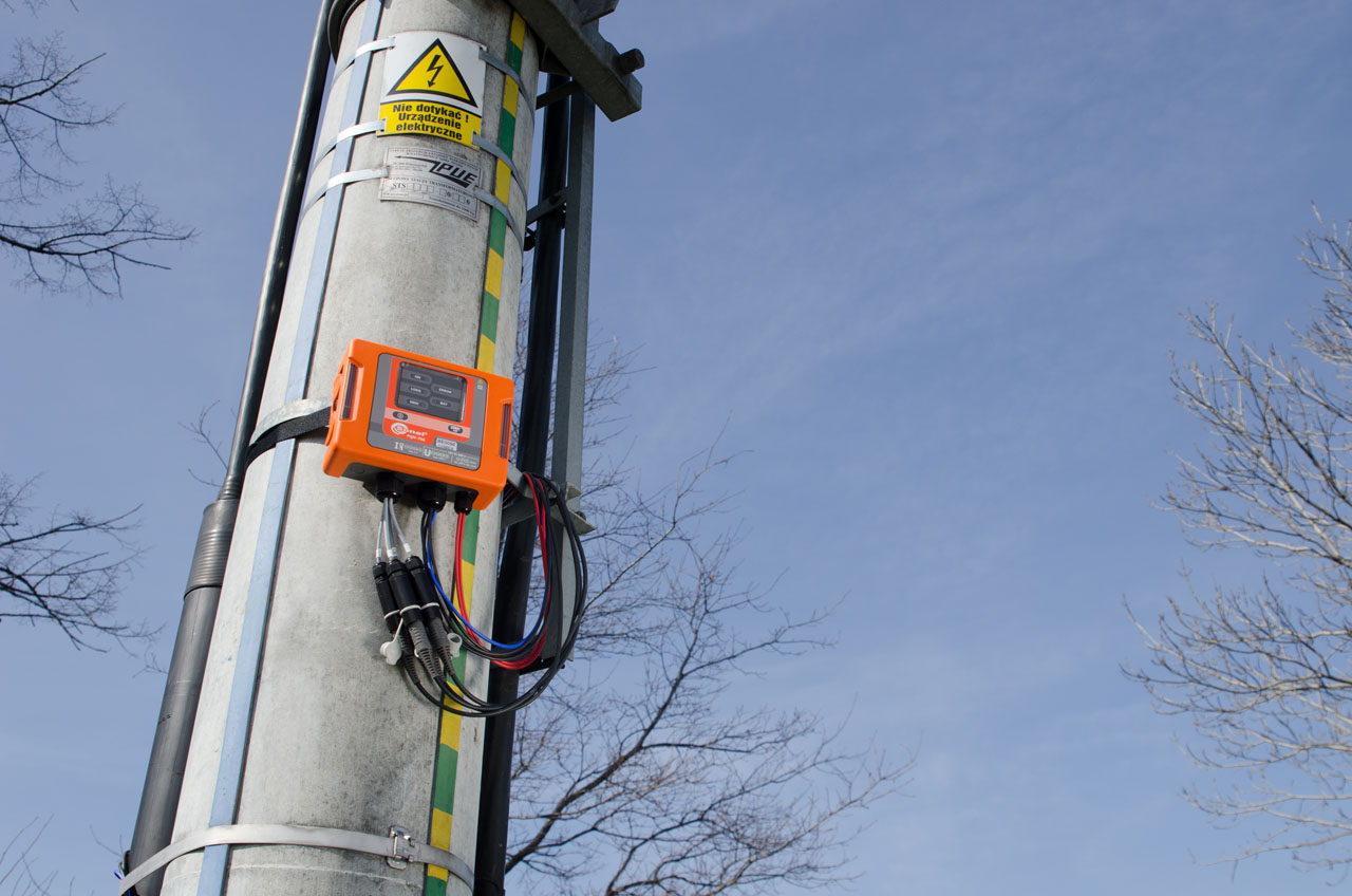 Power Quality Analyser Mounted on Electric pole