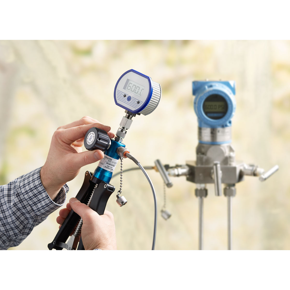 Pneumatic Pressure Hand Pump | DCAP